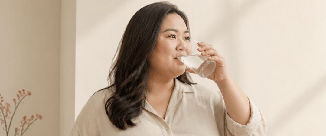 Apakah Minum Air Dingin Bisa Menyebabkan Berat Badan Naik?